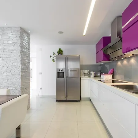 Luxury Violet Old Appartement
