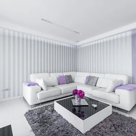 Appartement Luxury Violet Old *